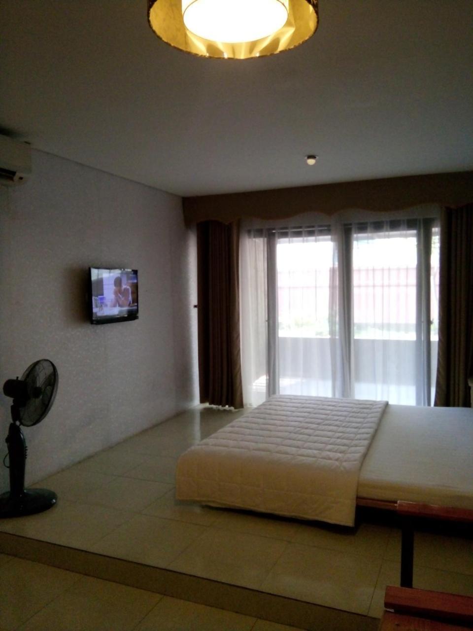 Khach San Thuong Mai Hotel Yen Thinh Exterior photo